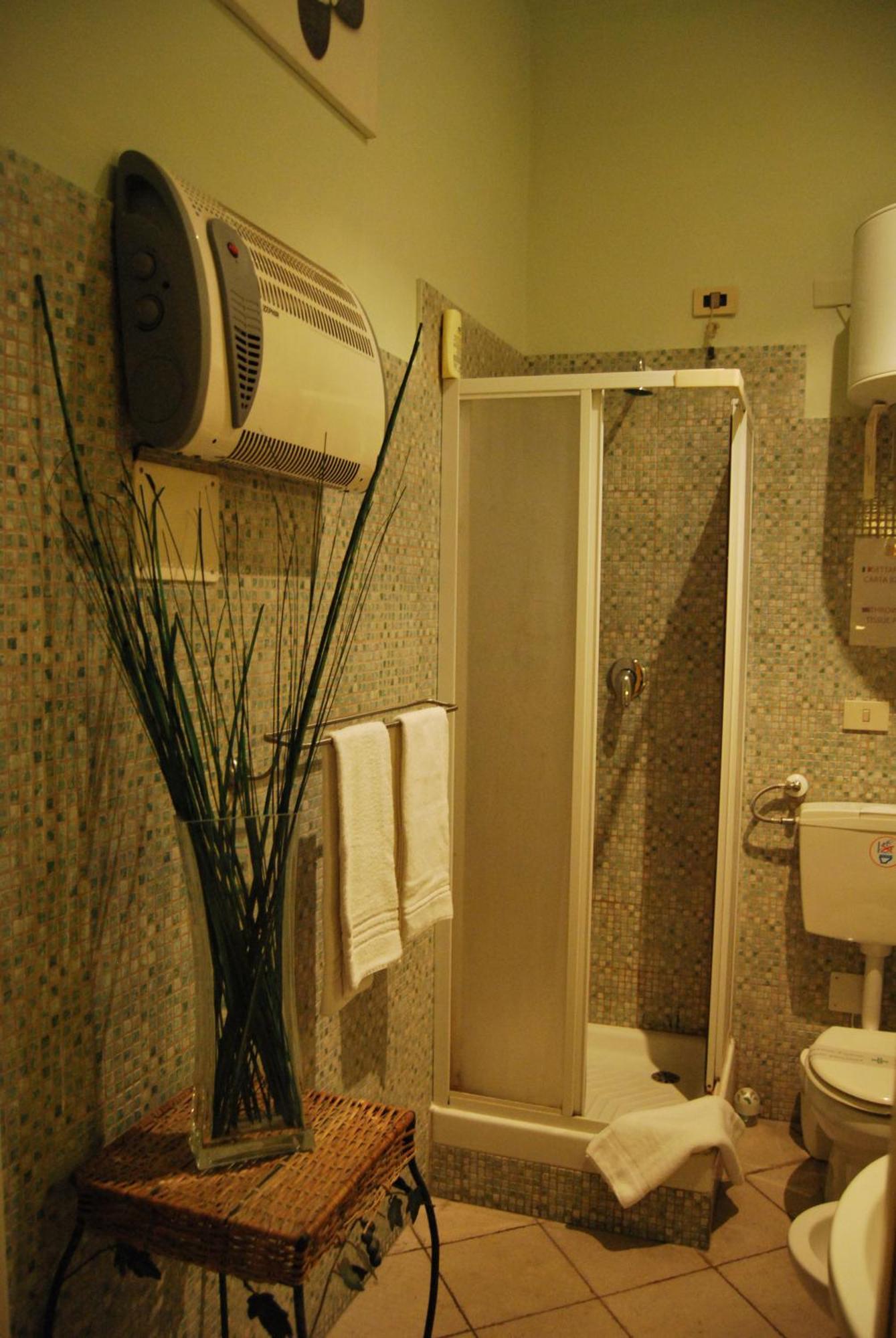 Double or Twin Room with Private External Bathroom,1739436333:JPEG